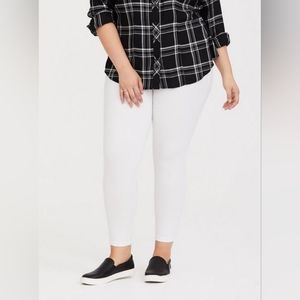 Torrid Crop Signature Waist Premium Legging